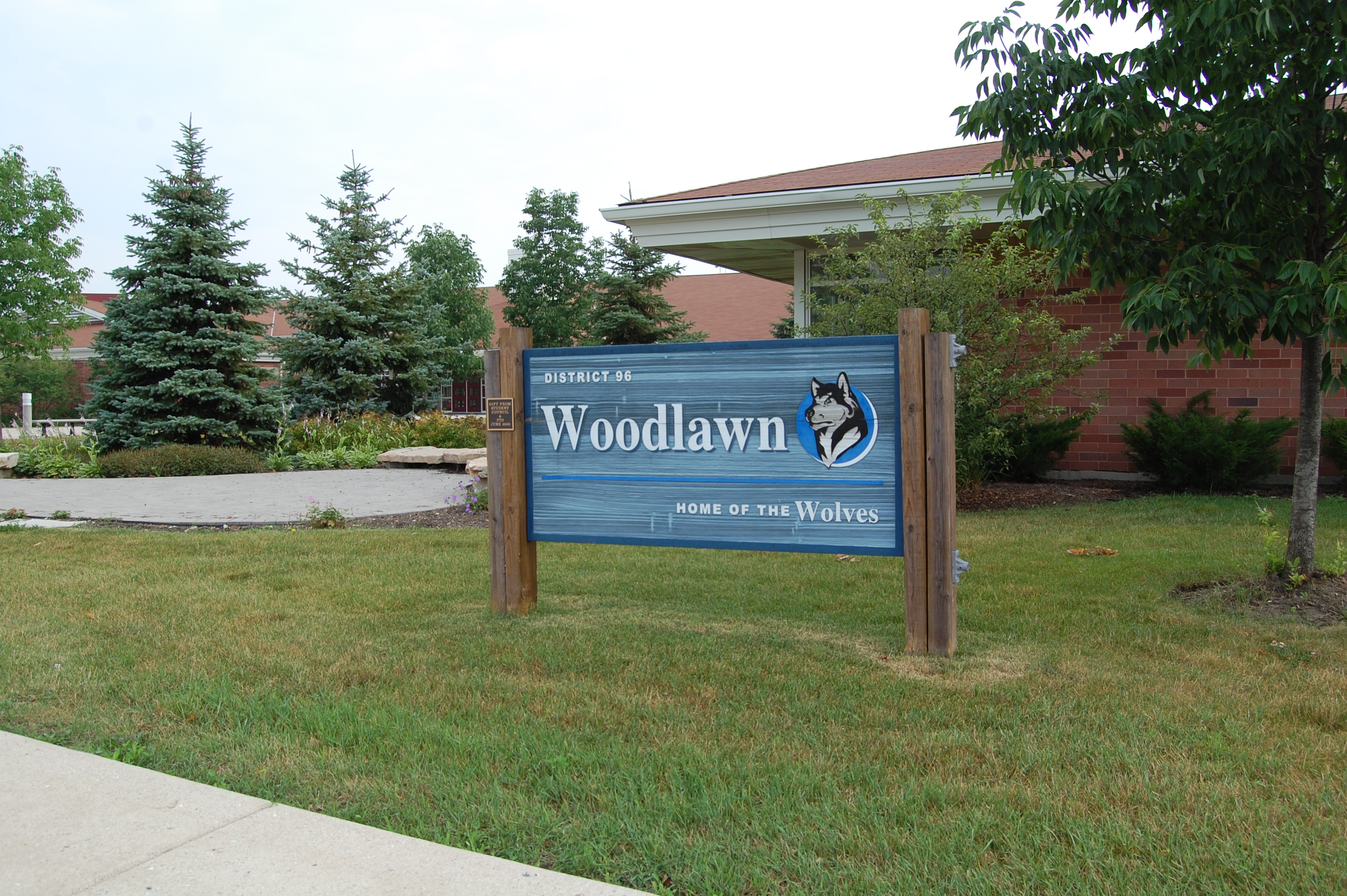 Woodlawn Middle School Sign