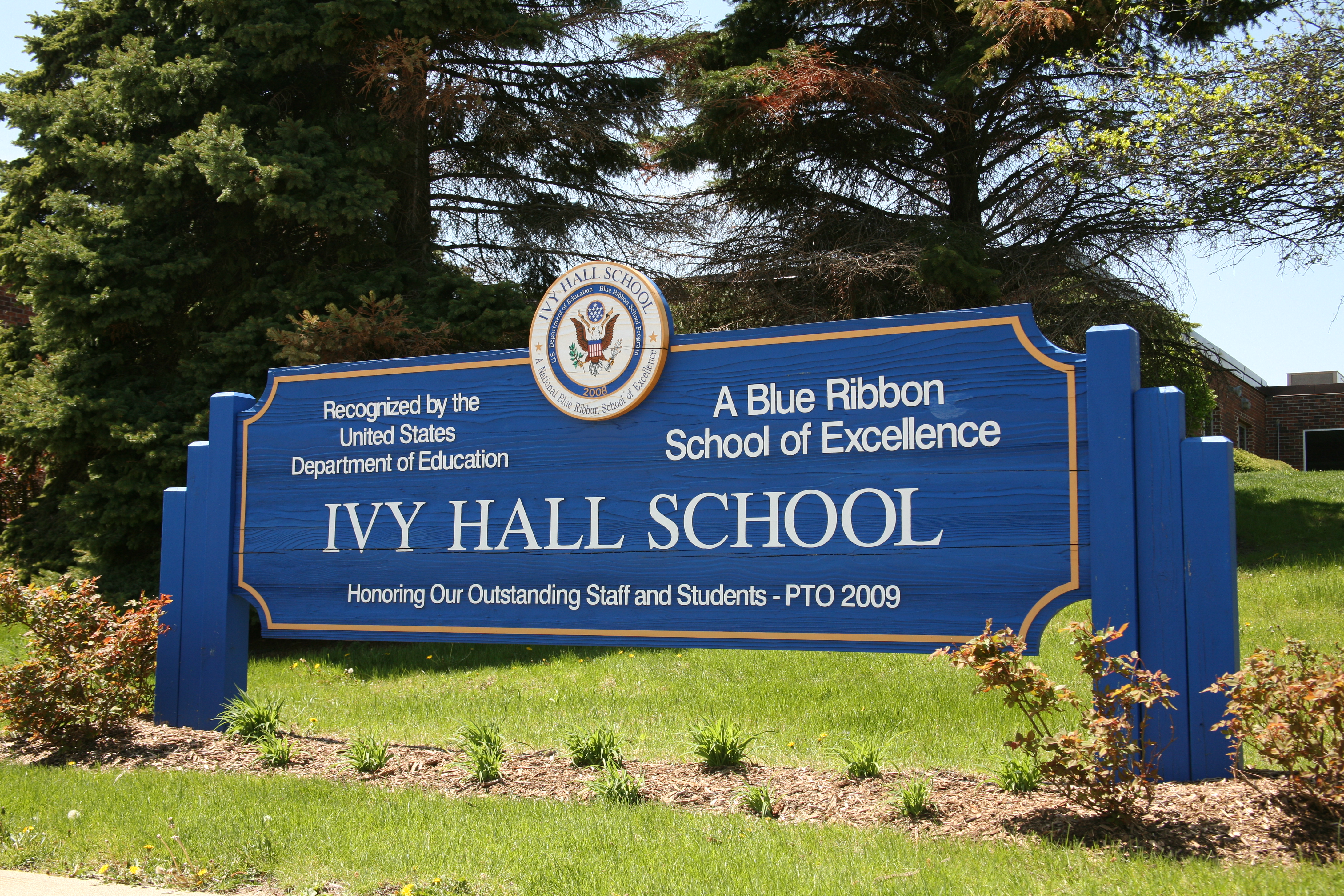 Ivy Hall Elementary Sign